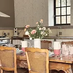 Anemone - Voor 8 Personen بيت للعطل Meyrals